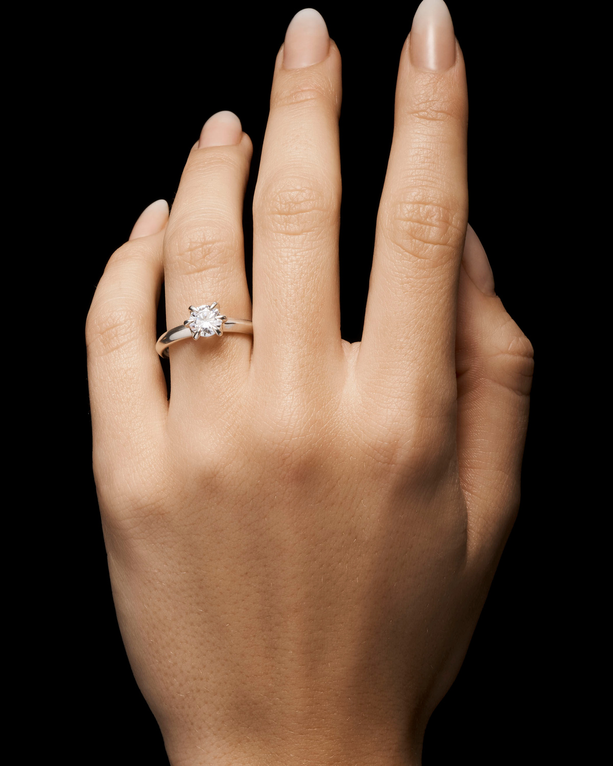 Captured 1.0ct Diamond Ring - Elegant 18K White Gold | Maria 