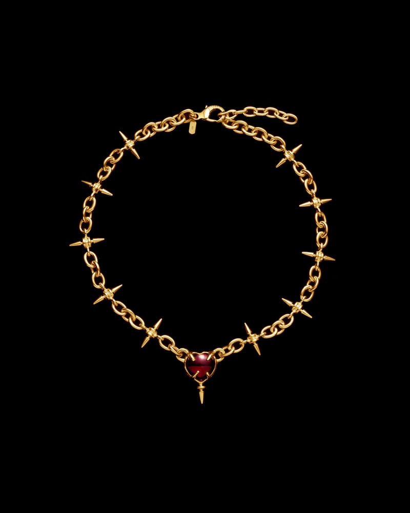 The Queen's Necklace - Gold-Plated with Garnet Pendant | Maria Nilsdotter